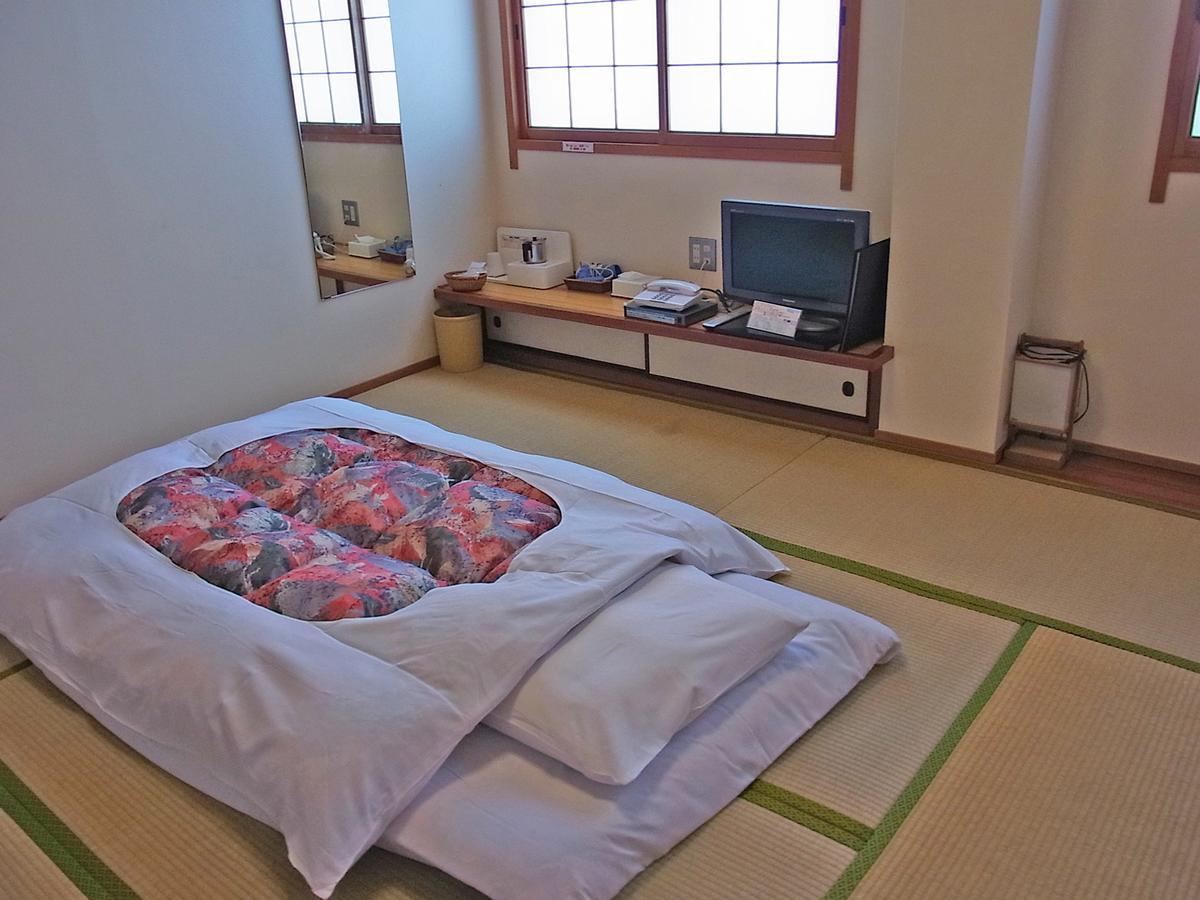 Hotel Ohta Ozu  Eksteriør billede